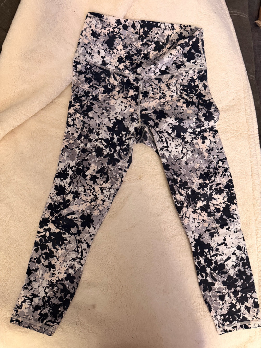 Fabletics Floral Print Define Leggings